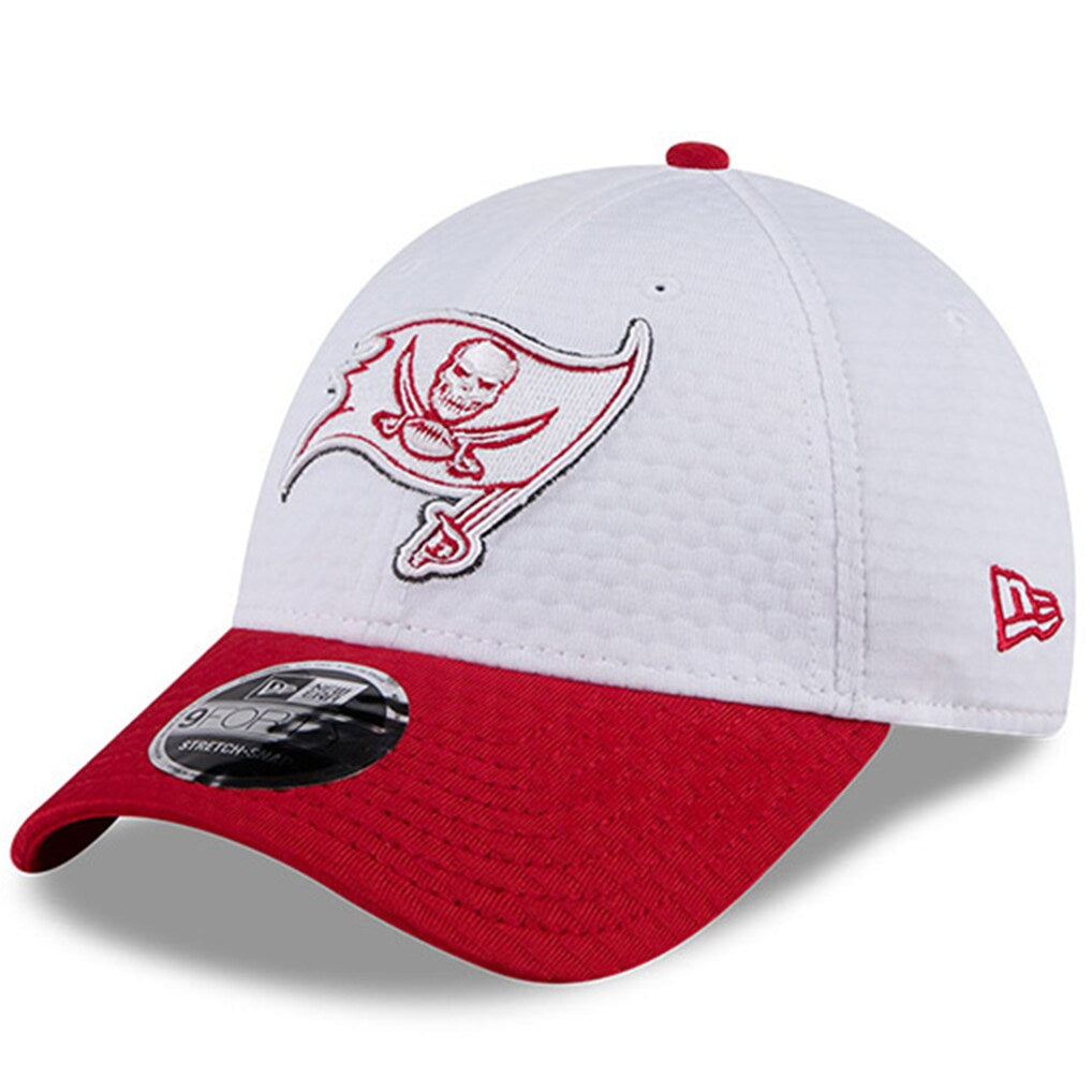 Tampa Bay Buccaneers 2024 Training Camp Hat New Era 9Forty Stretch Snap