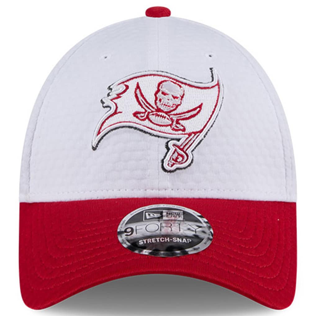 Tampa Bay Buccaneers 2024 Training Camp Hat New Era 9Forty Stretch Snap