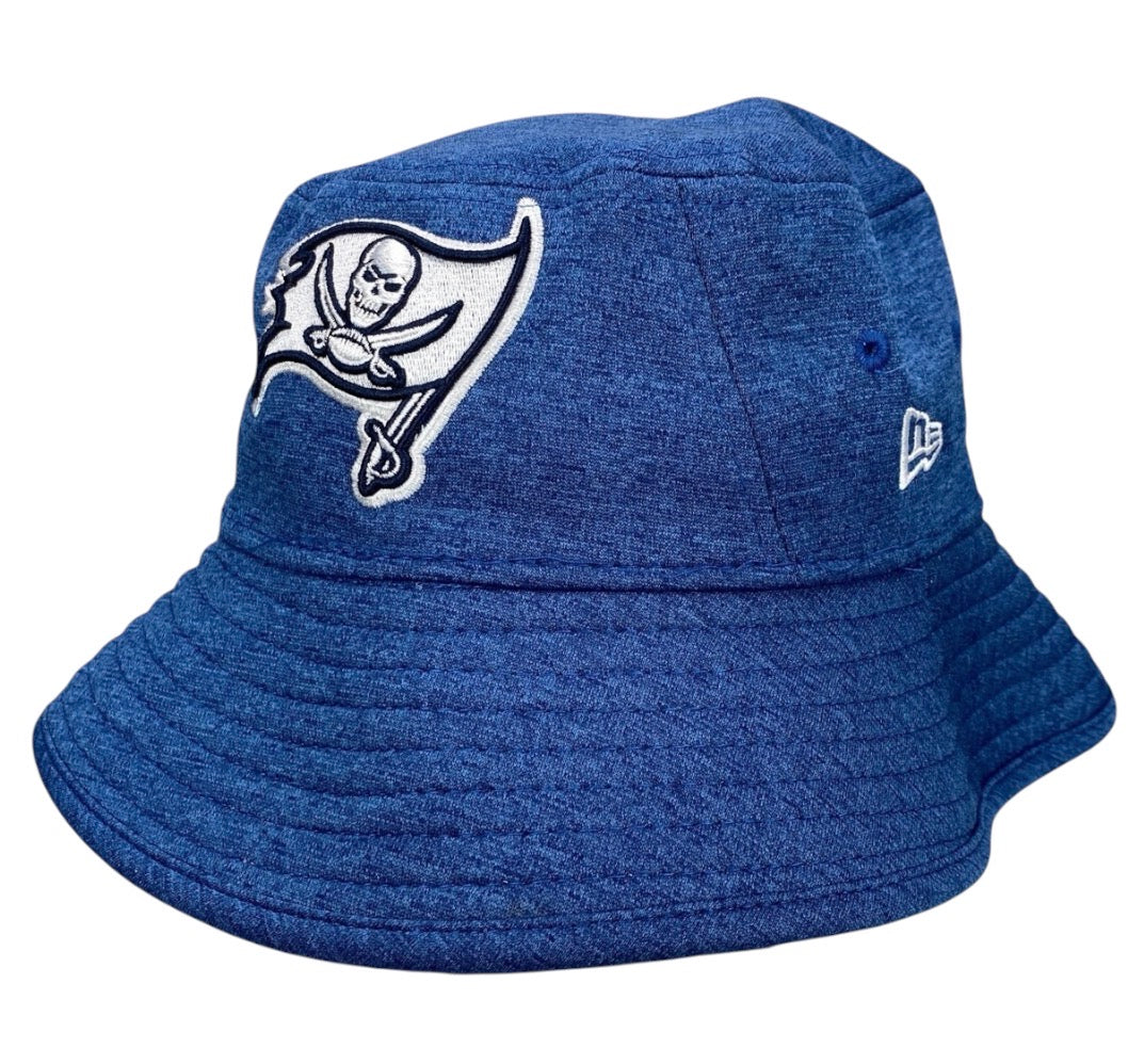 Tampa Bay Buccaneers 2020 New Era Training Bucket Hat M/L