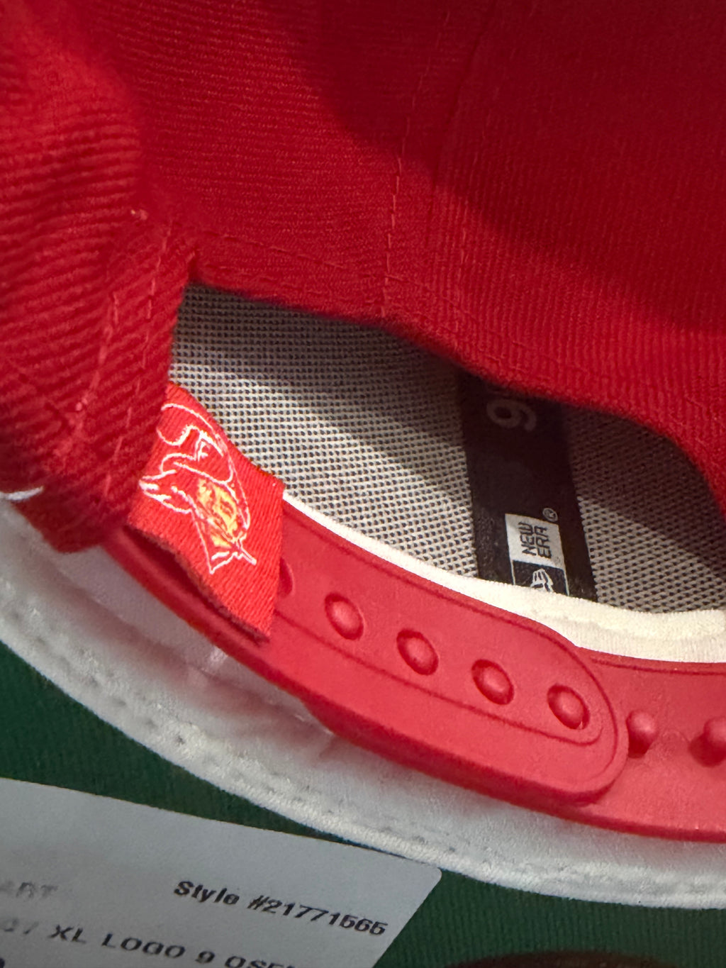 Rare Tampa Bay Buccaneers New Era 9Fifty XL Throwback Logo Lids Area Exclusive