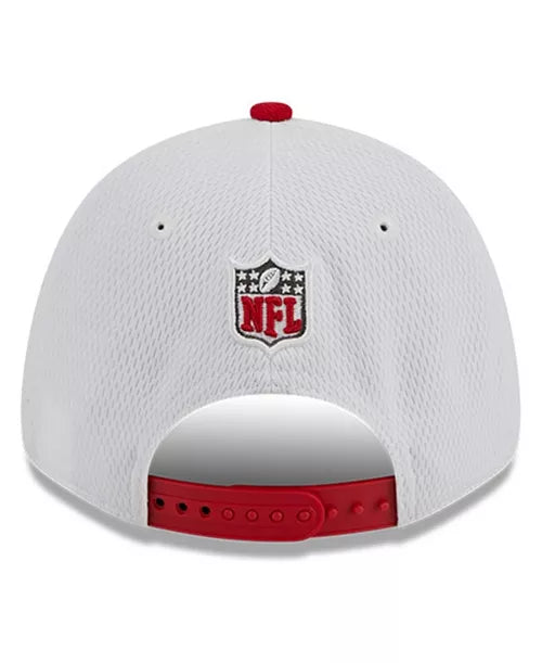 2023 Tampa Bay Buccaneers New Era 9Forty Stretch Snap Sideline Hat