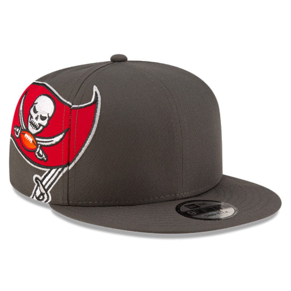 Tampa Bay Buccaneers New Era 9Fifty Helmet Hat Snapback