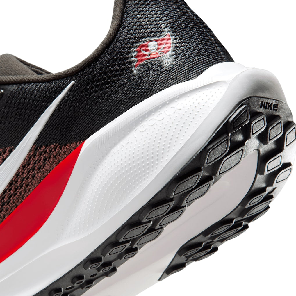 Tampa Bay Buccaneers Mens Nike Air Zoom Pegasus 41 Sneakers