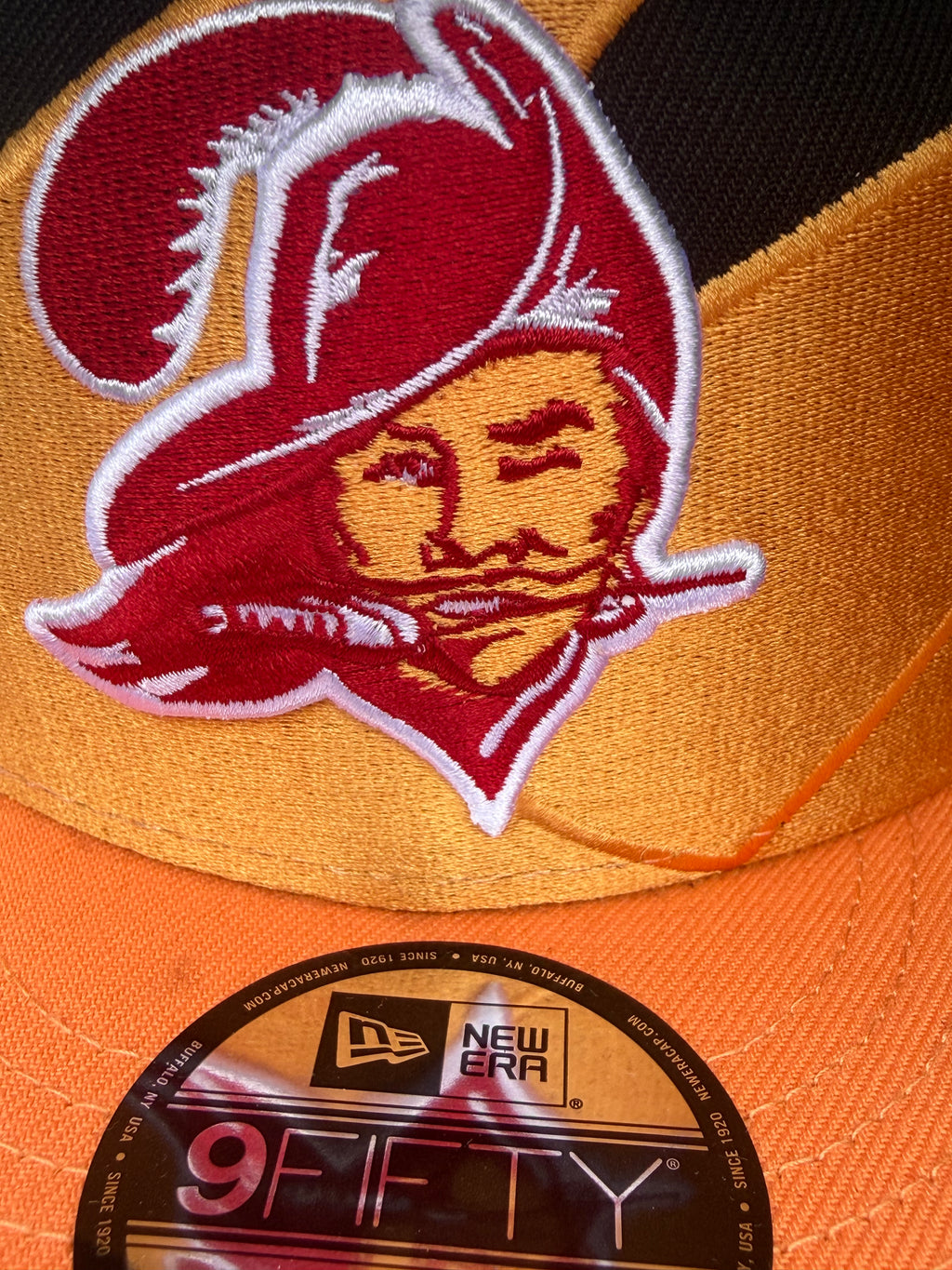 Tampa Bay Buccaneers Lids Area Exclusive New Era 9Fifty Creamsicle Wave Hat
