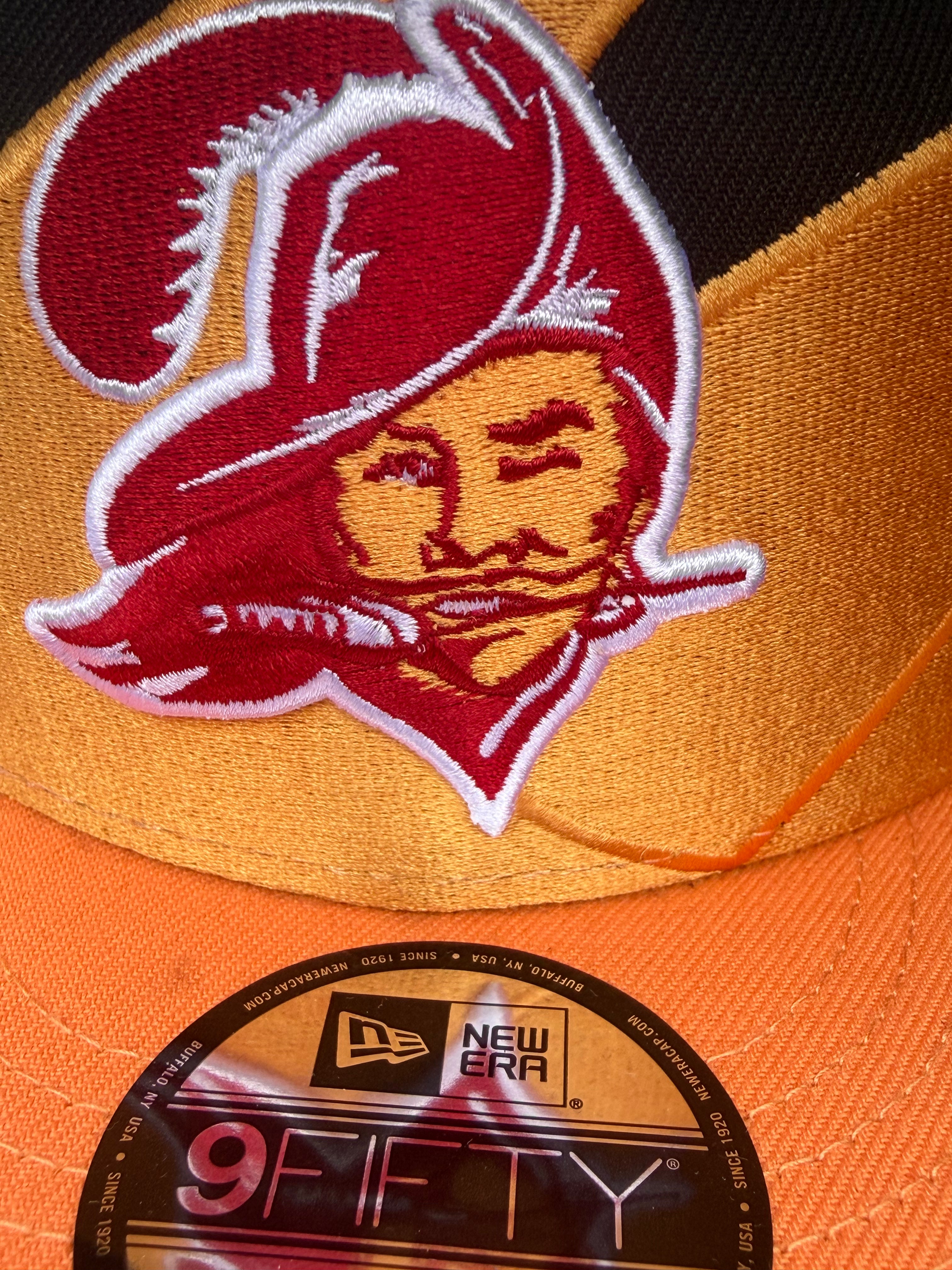 Tampa Bay Buccaneers Lids Area Exclusive New Era 9Fifty Creamsicle Wave Hat
