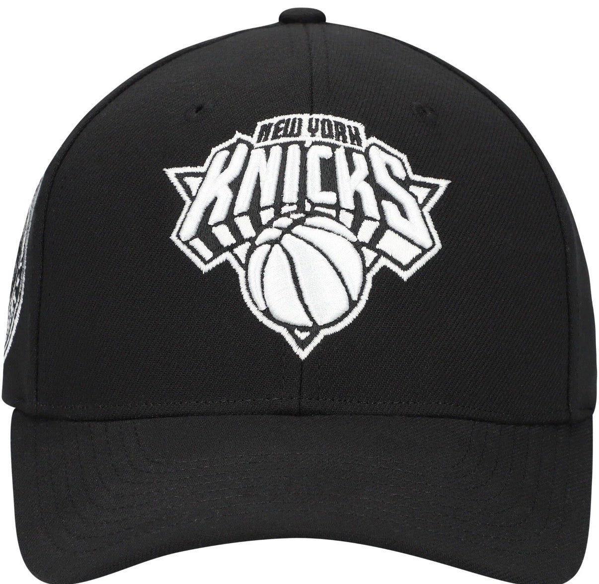 New York Knicks Mitchell & Ness Snapback Adjustable Hat